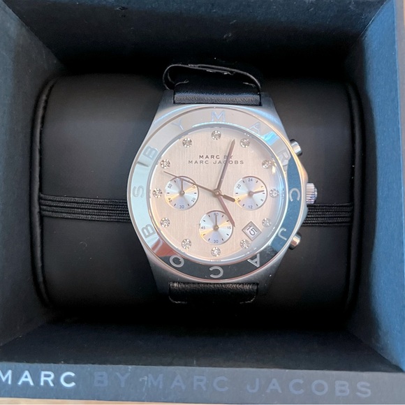 Marc by Marc Jacobs Watch with Black Leather Strap NWT - Picture 2 of 9